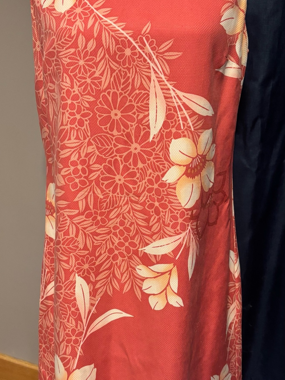 Tommy Bahama Coral 100% Silk Shell Garment with Green Logo Stitching